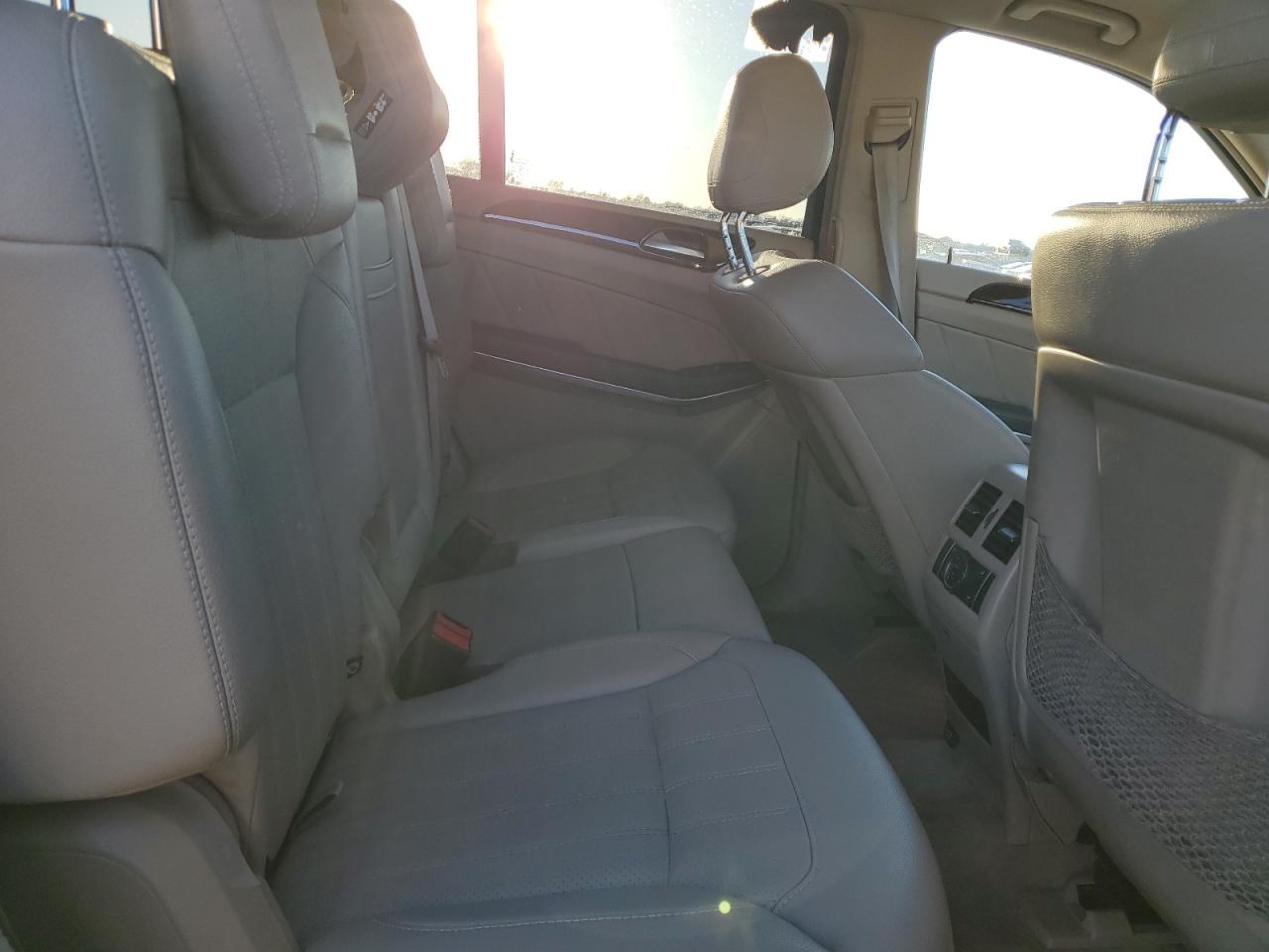 4jgdf7ce8ea355818 4JGDF7CE8EA355818 2014 Mercedes-Benz Gl 450 4Matic