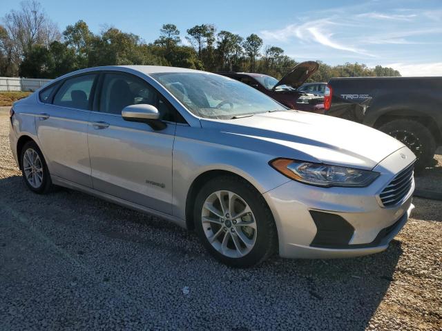 3FA6P0LUXKR119252 | 2019 FORD FUSION SE