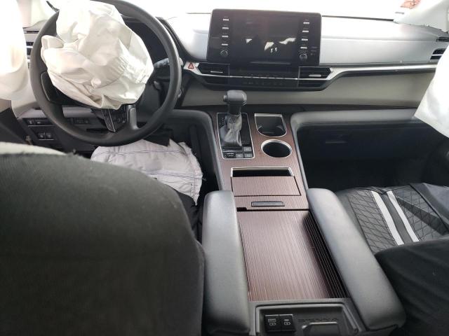 2022 Toyota Sienna Le VIN: 5TDKRKEC5NS117008 Lot: 38403444