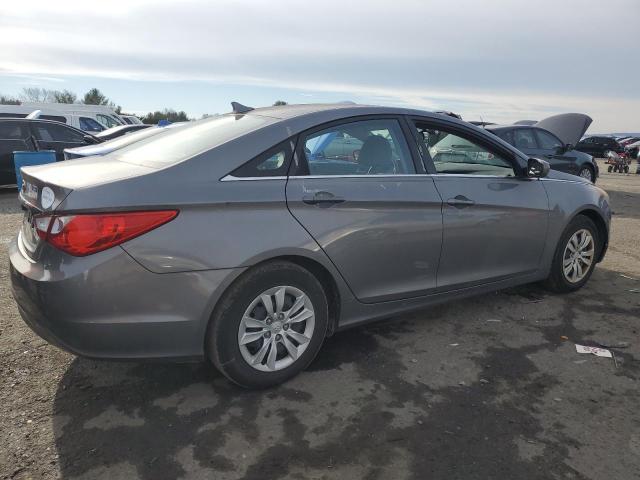 2011 Hyundai Sonata - Image 3