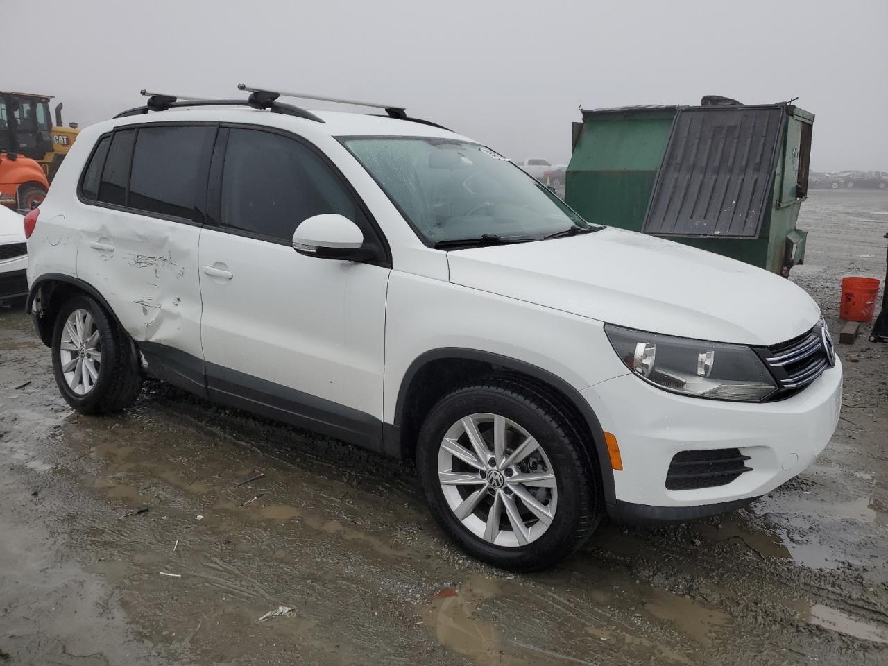 2017 Volkswagen Tiguan S vin: WVGAV7AX7HK043398