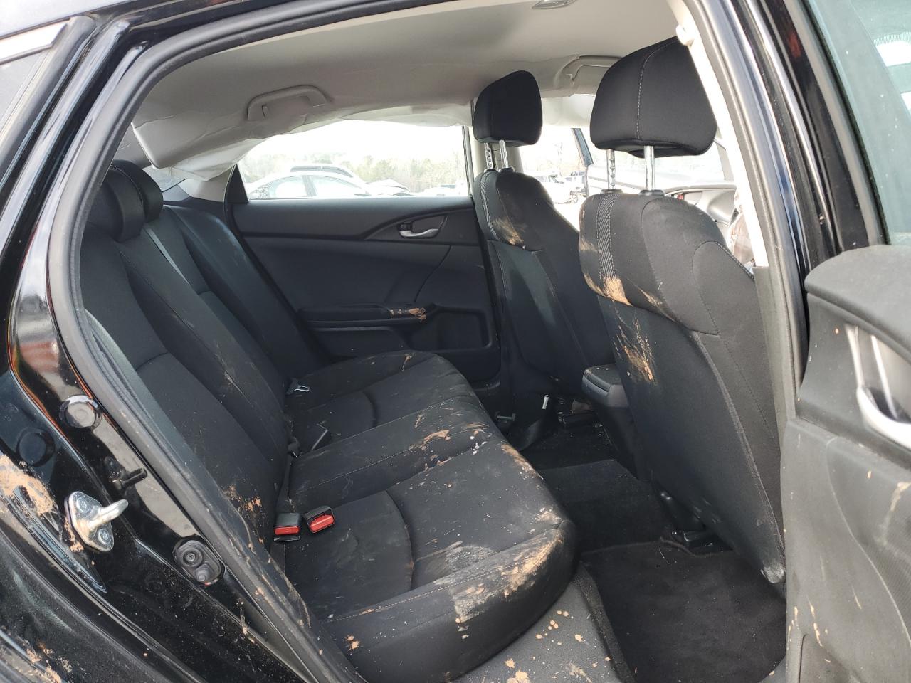 2HGFC2F55JH582000 2018 Honda Civic Lx