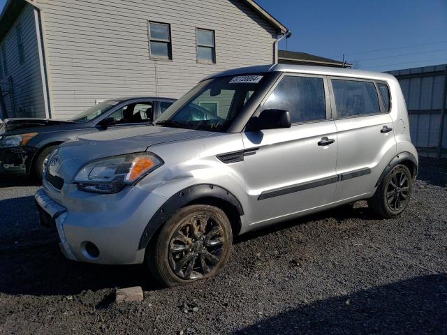 2011 Kia Soul +