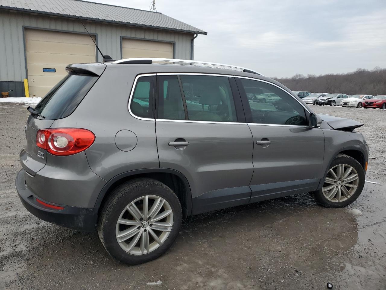 WVGBV7AX9BW523687 2011 Volkswagen Tiguan S