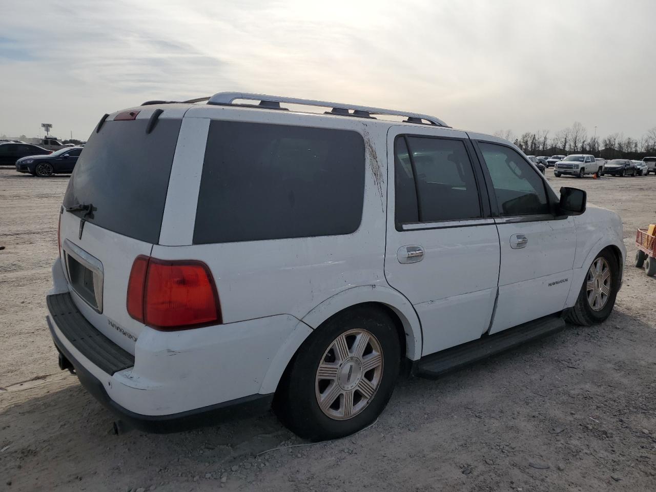 5LMFU27545LJ05120 2005 Lincoln Navigator