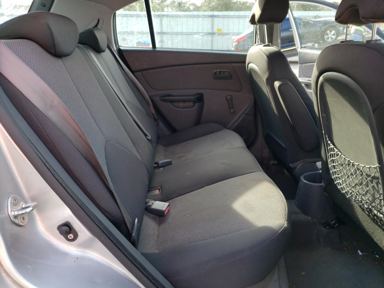 knadh5a38a6651114 KNADH5A38A6651114 2010 Kia Rio Lx