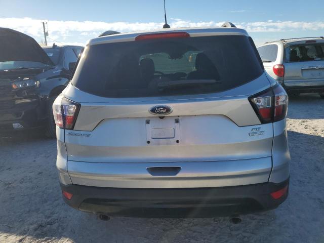 1FMCU0GD4JUB72502 | 2018 Ford escape se