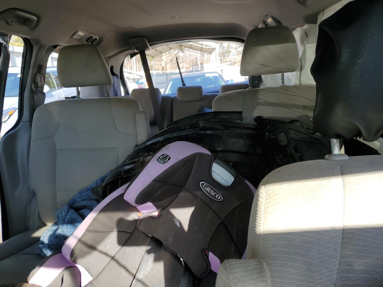 5FNRL5H2XBB020553 2011 Honda Odyssey Lx