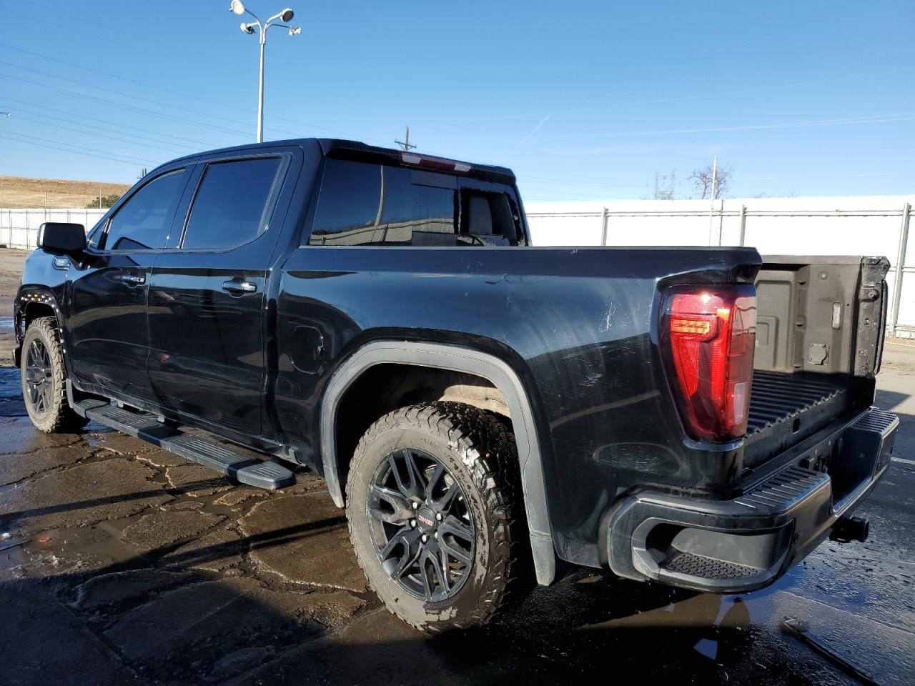 2022 GMC Sierra K1500 Elevation vin: 3GTUUCET0NG580797