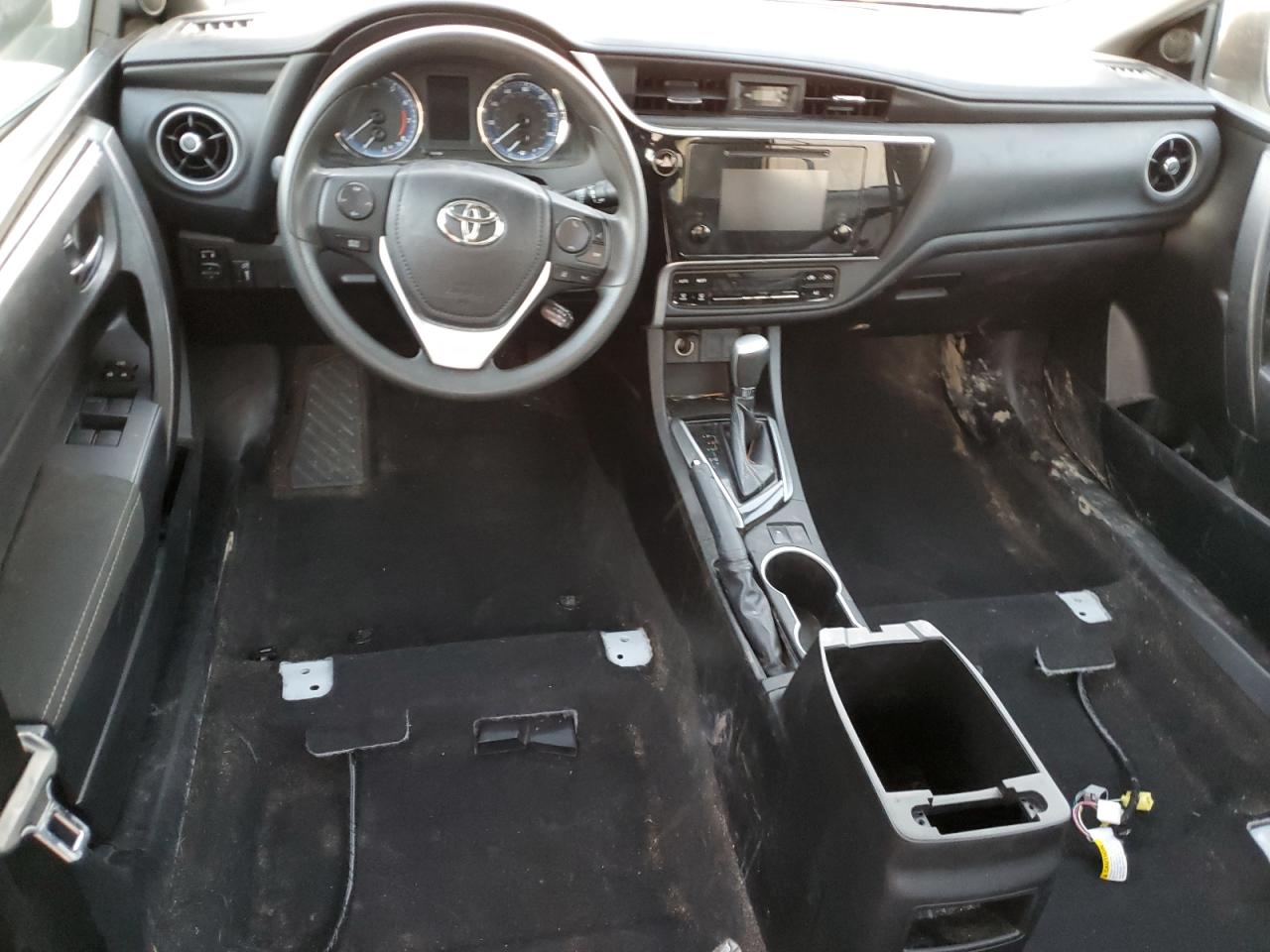 VIN: 5YFBURHE2KP939872 2019 TOYOTA COROLLA