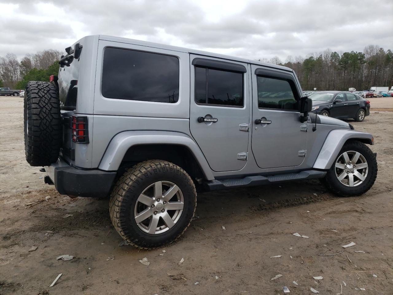 1C4BJWEG7FL749660 2015 Jeep Wrangler Unlimited Sahara