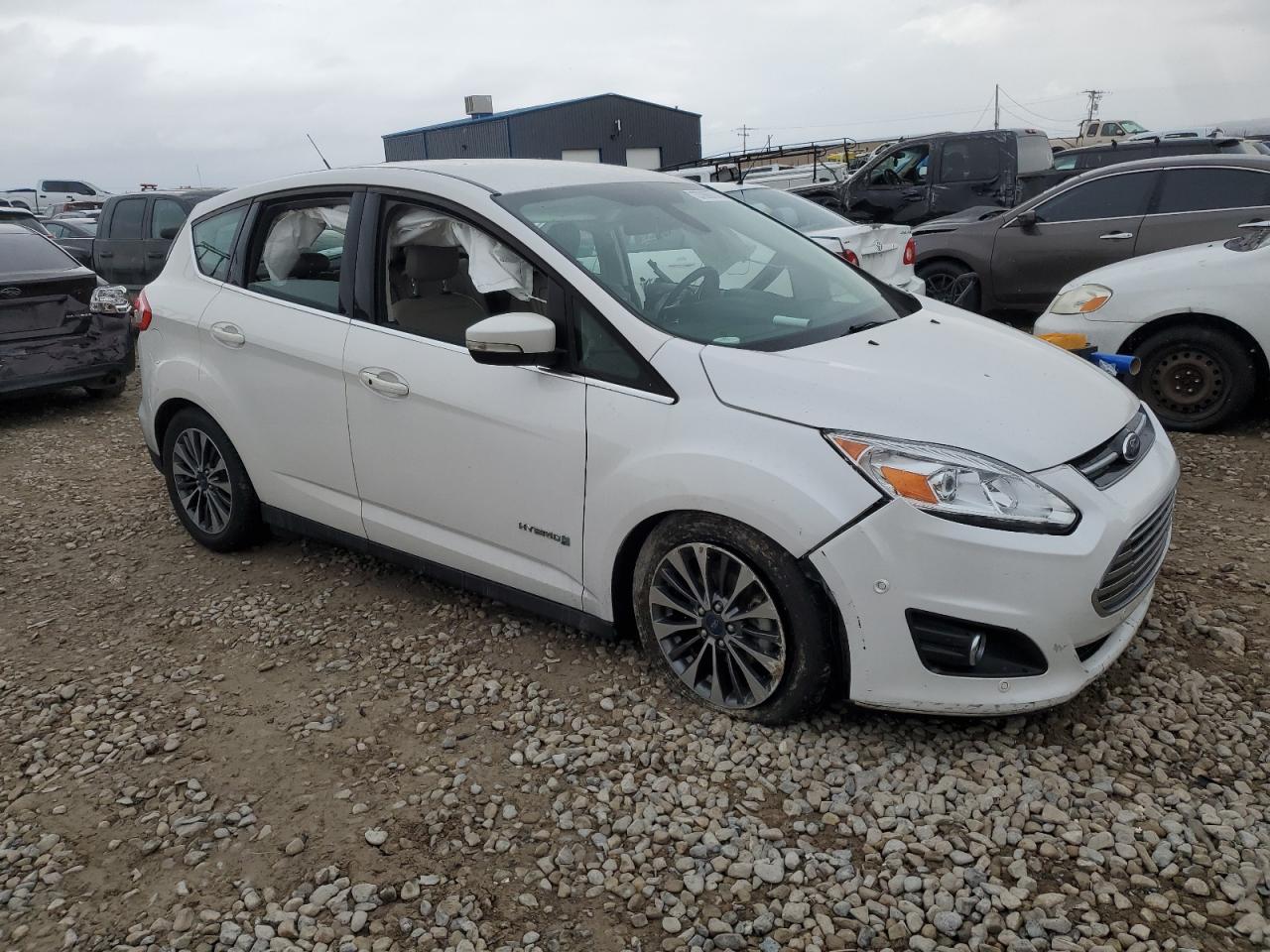 1FADP5DU6JL103761 2018 Ford C-Max Titanium