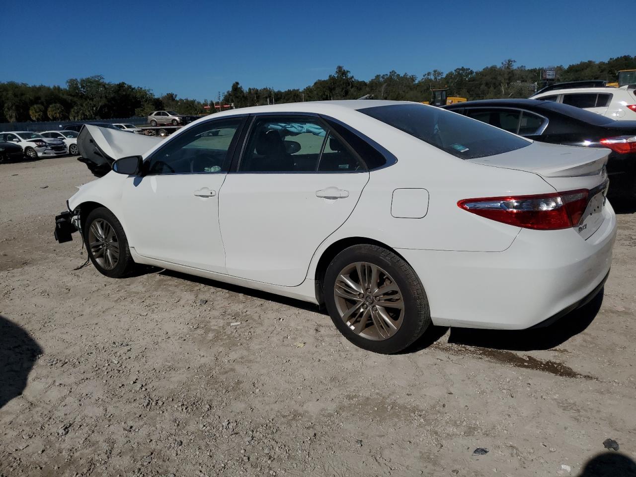 4T1BF1FK9GU584368 2016 Toyota Camry Le