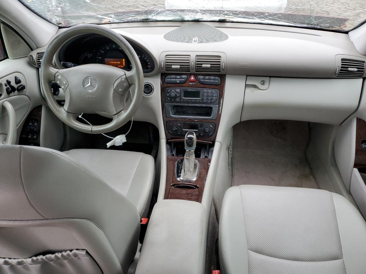 WDBRF64J72F147801 2002 Mercedes-Benz C 320