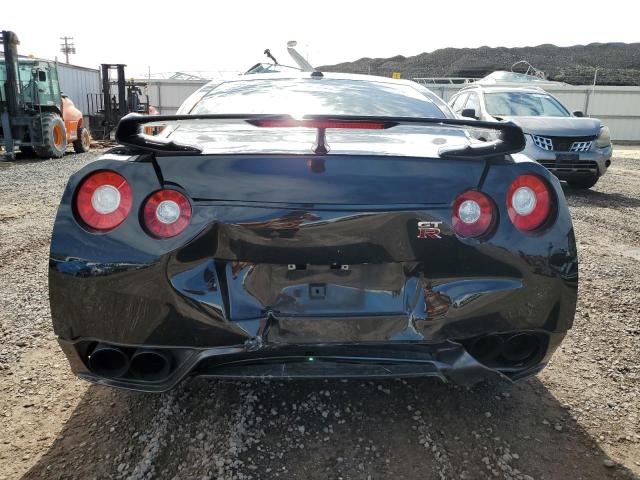 2014 Nissan GT-R - Image 6