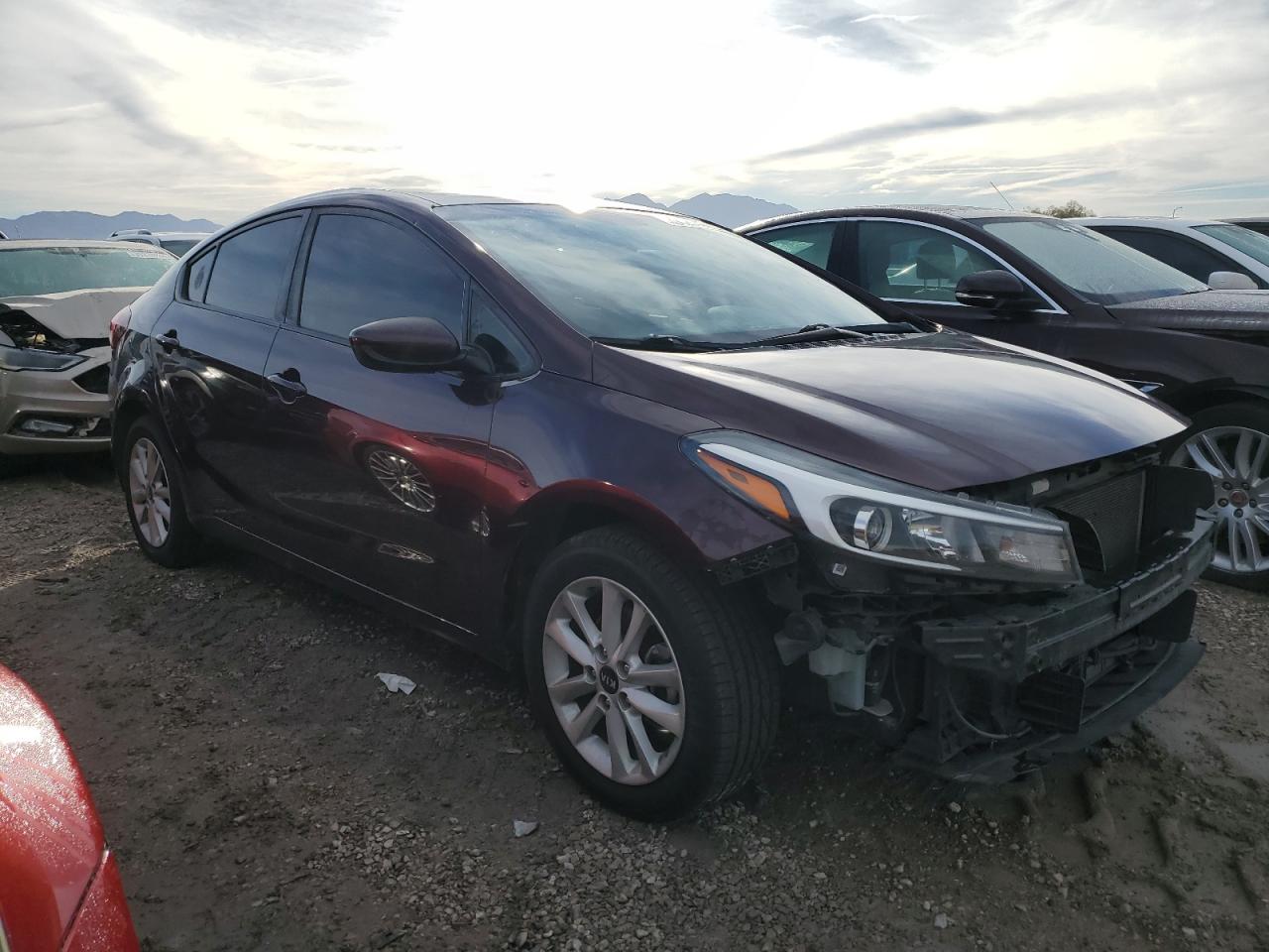 2017 Kia Forte Lx vin: 3KPFL4A76HE02206