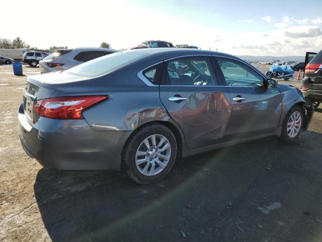 2017 Nissan Altima - Image 3