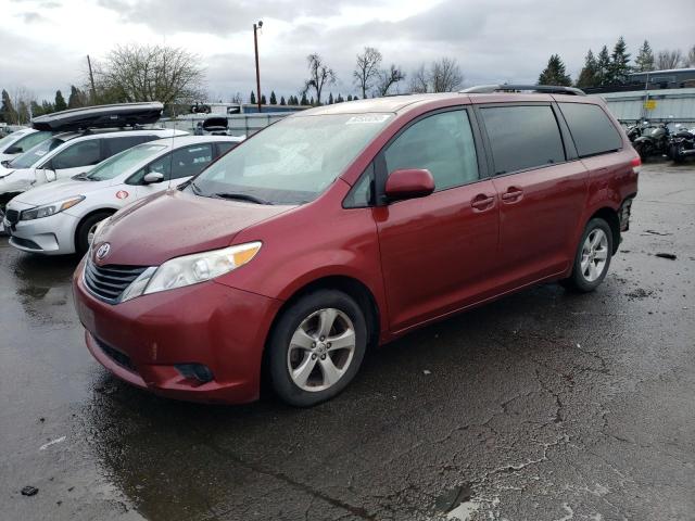 2013 Toyota Sienna LE