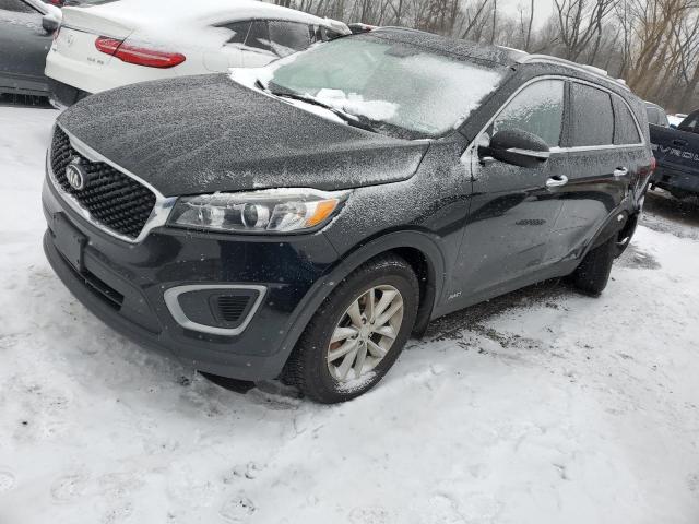 Lot #2406374112 2017 KIA SORENTO LX salvage car