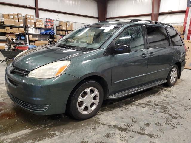 2004 Toyota Sienna CE