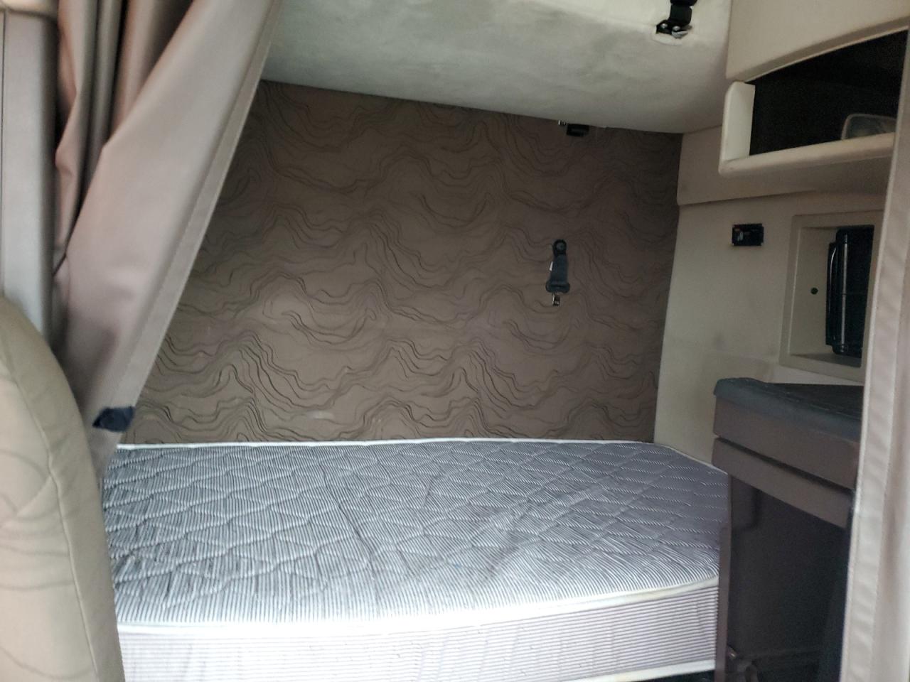 4V4NC9EH0EN161186 2014 Volvo Vn Vnl