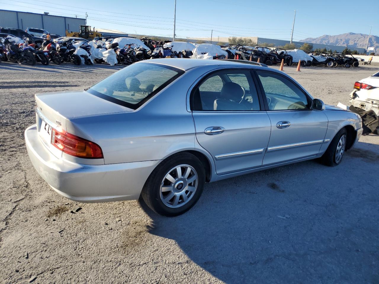 KNAGD124115088812 2001 Kia Optima Magentis