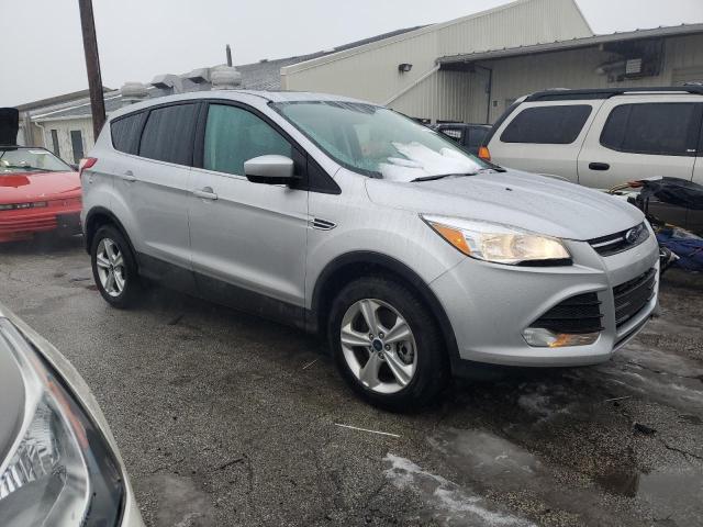 1FMCU9G97FUC24261 | 2015 FORD ESCAPE SE