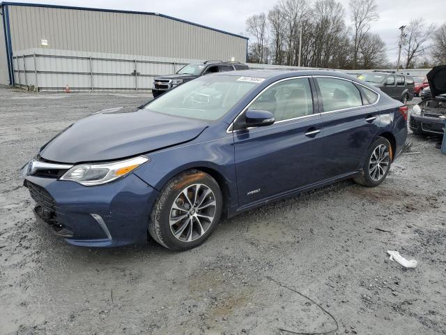 2017 Toyota Avalon Hybrid 