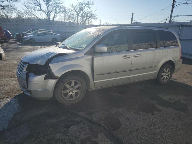 2010 Chrysler Town & Country Touring