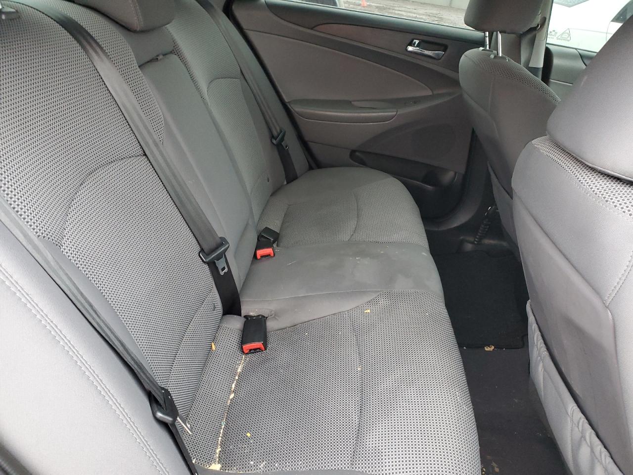 5NPEB4AC2DH779782 2013 Hyundai Sonata Gls