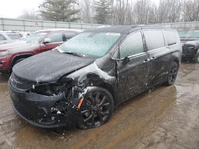 Lot #2443452850 2020 CHRYSLER PACIFICA T salvage car