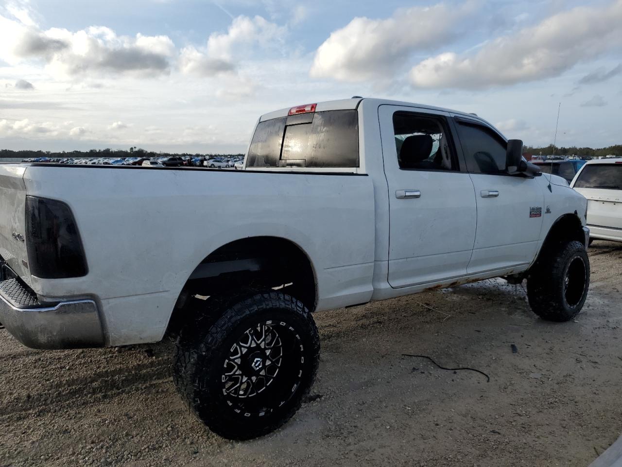 2012 Dodge Ram 2500 Slt vin: 3C6UD5DL9CG219666