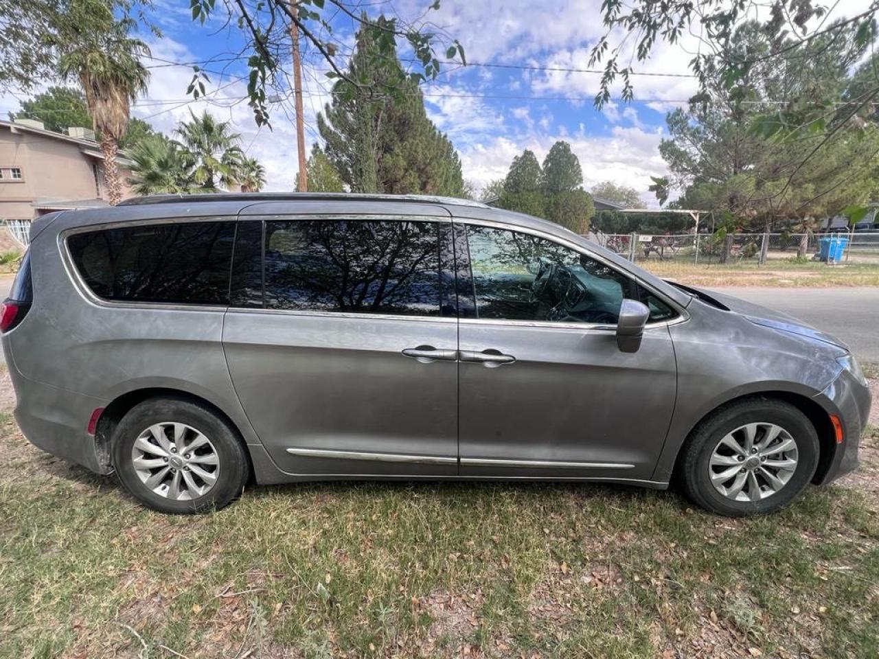 2019 CHRYSLER PACIFICA T  (VIN: 2C4RC1BG9KR566844)