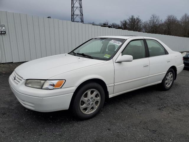 1999 Toyota Camry LE