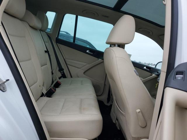 2017 VOLKSWAGEN TIGUAN WOL - WVGRV7AX8HK002703