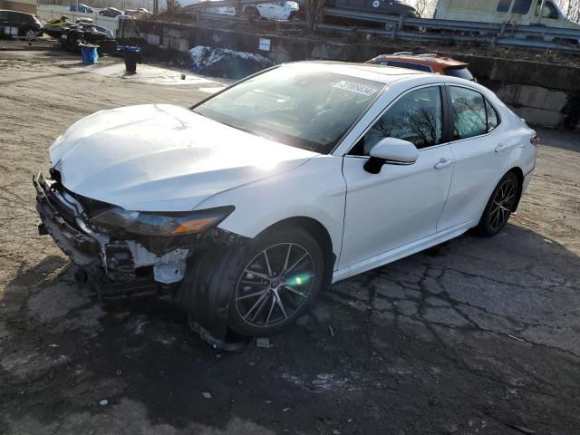 Lot #2459004341 2023 TOYOTA CAMRY SE N salvage car
