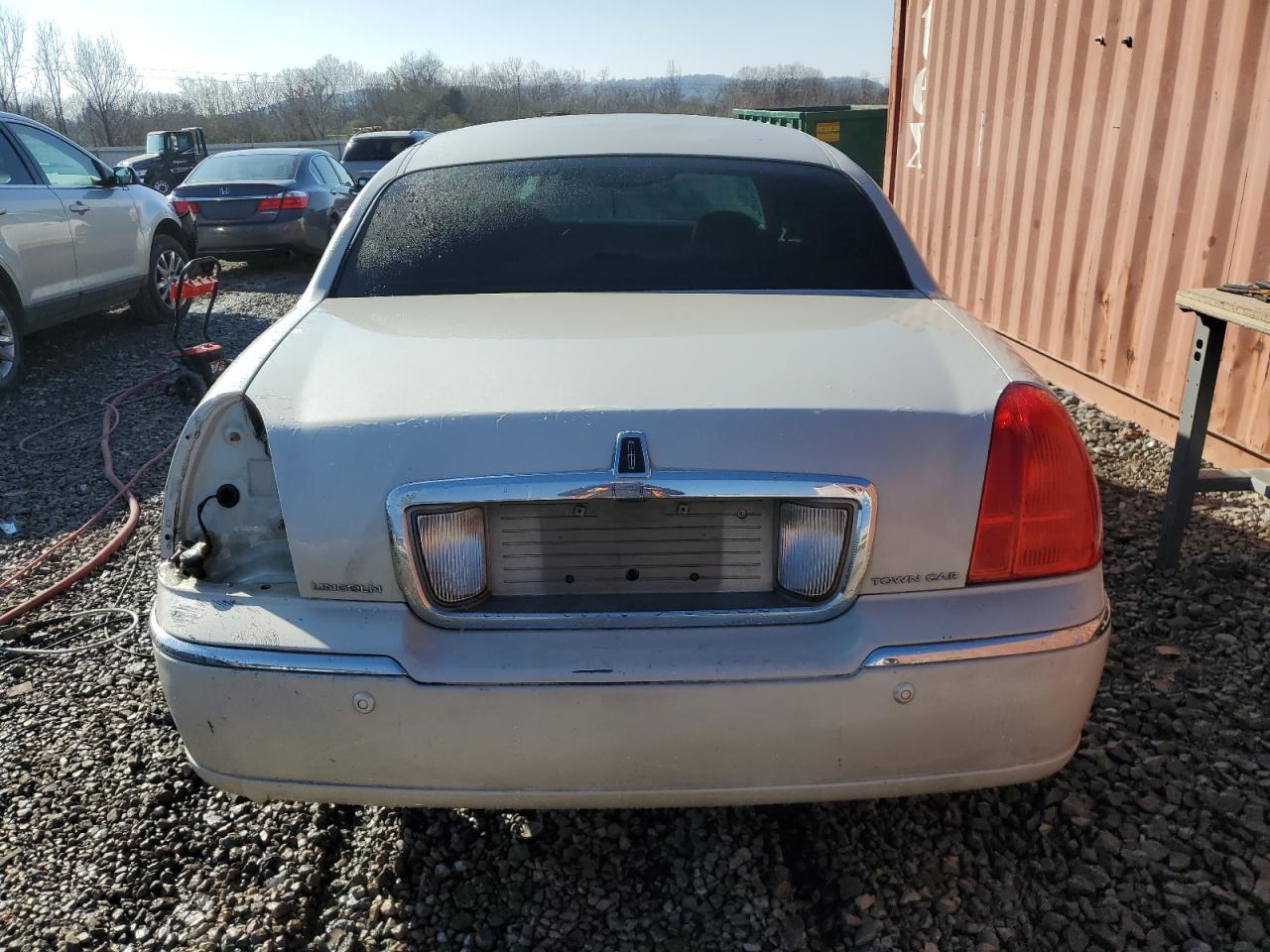 1LNHM83W14Y625225 2004 Lincoln Town Car Ultimate