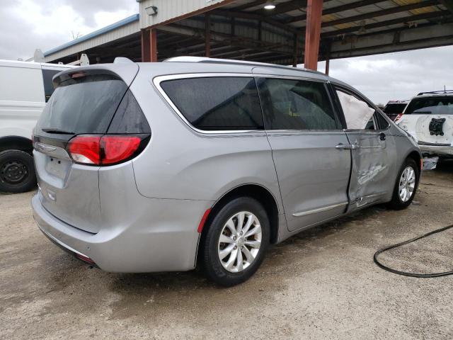 2C4RC1BG3JR149427 2018 CHRYSLER PACIFICA, photo no. 3