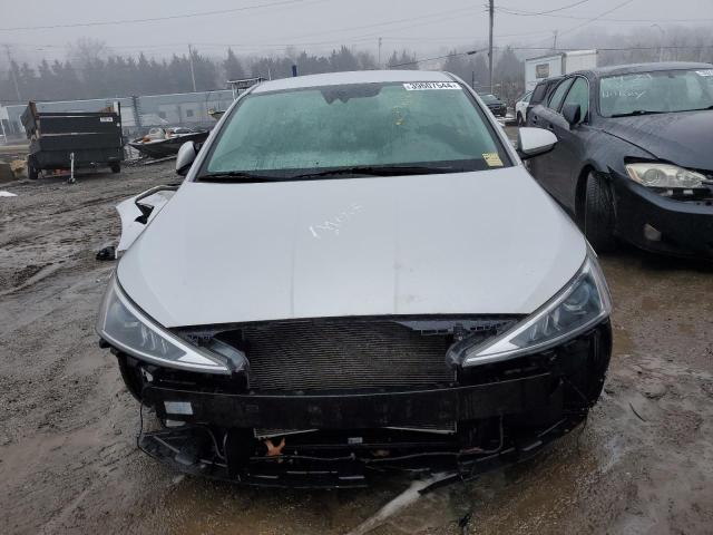2019 HYUNDAI ELANTRA SE - 5NPD84LF8KH421102