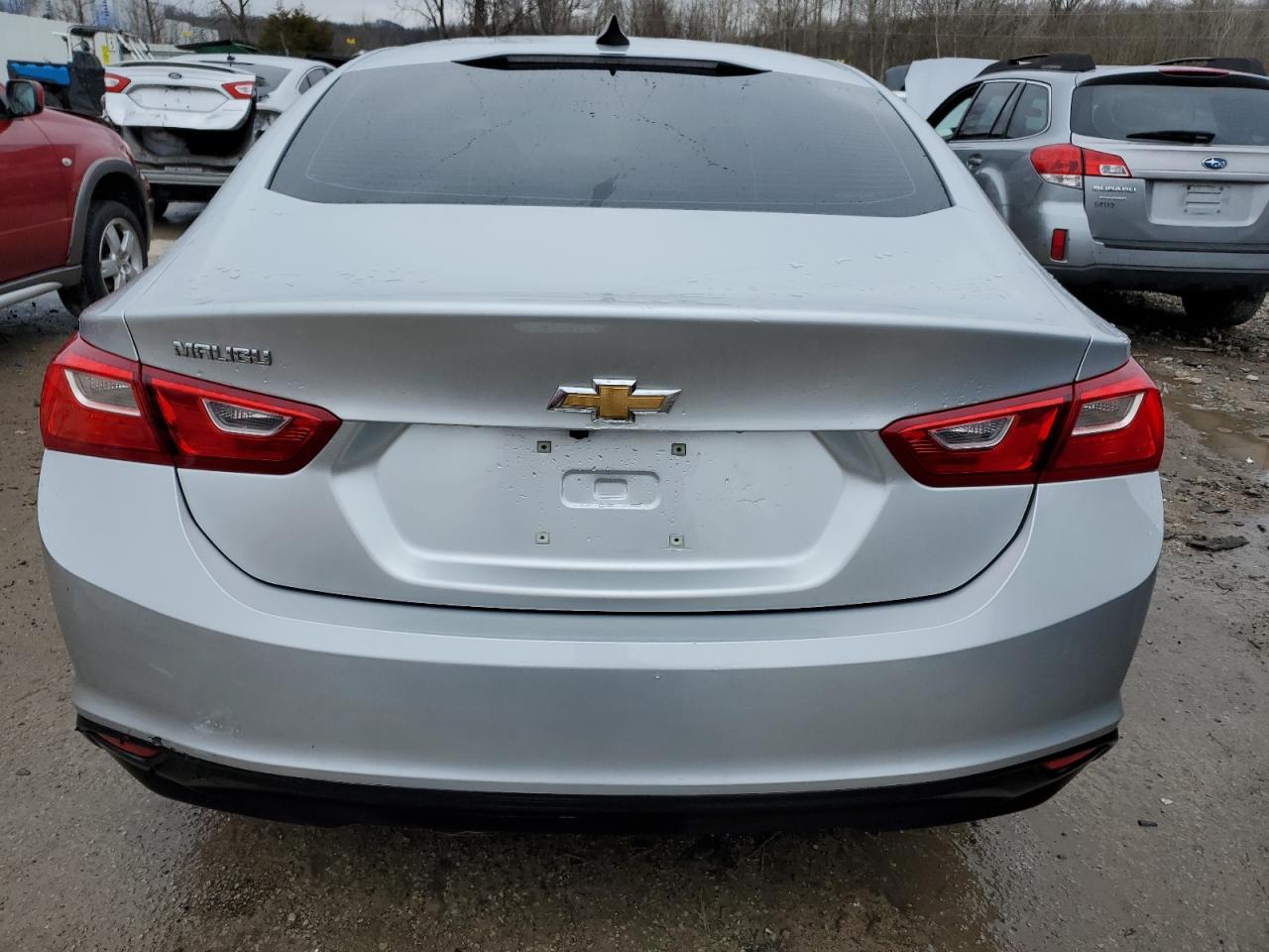 2018 Chevrolet Malibu Ls vin: 1G1ZB5ST3JF225493