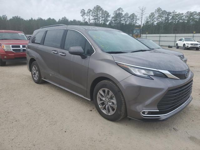 5TDYRKEC7PS177563 | 2023 TOYOTA SIENNA XLE