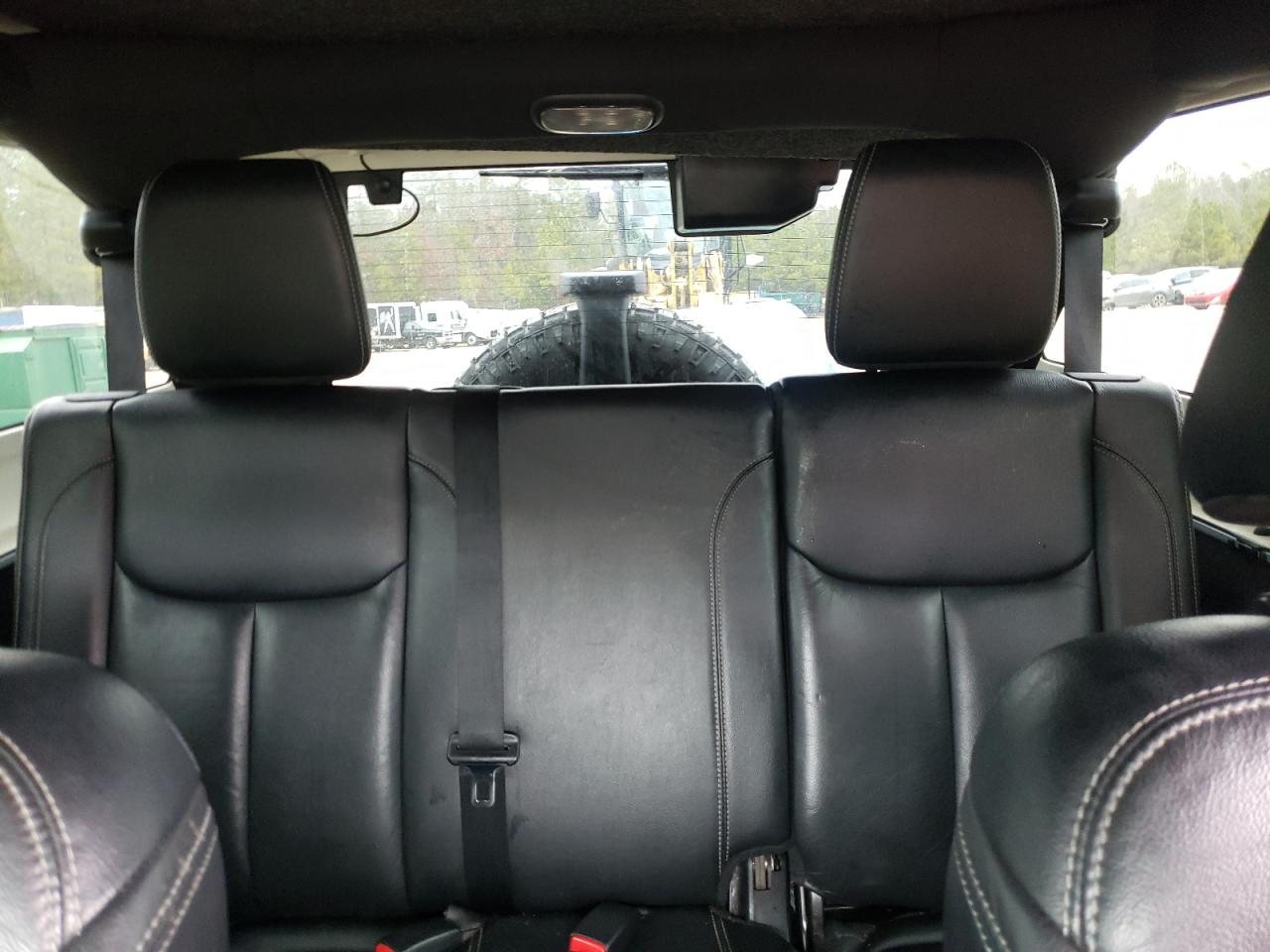 1C4BJWEG7FL749660 2015 Jeep Wrangler Unlimited Sahara