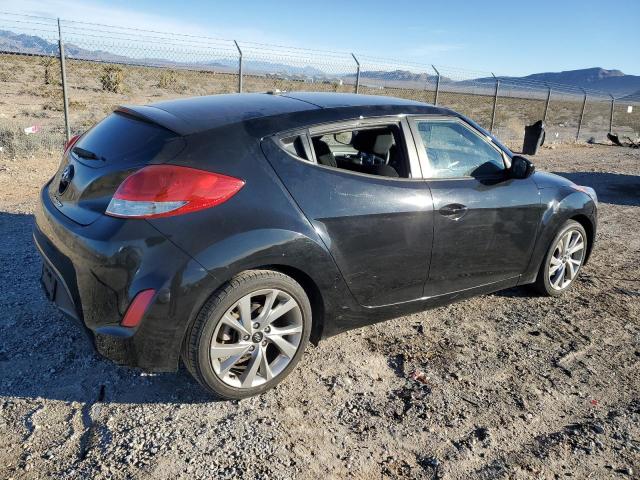 Image 3 of 2016 Hyundai Veloster salvage vehicle - Lot #36853294 at Copart