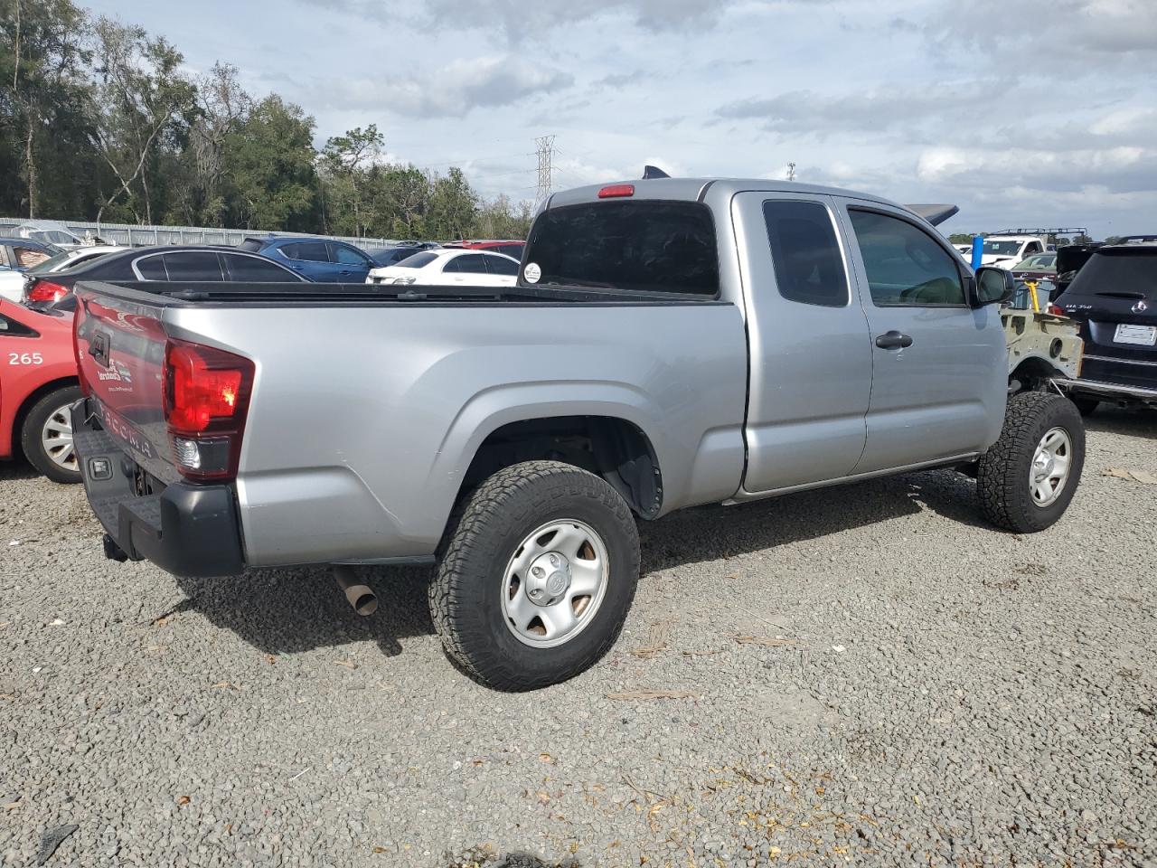 2018 Toyota Tacoma Access Cab vin: 5TFRX5GN6JX115700