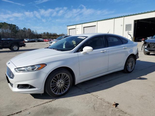 Lot #2413999055 2014 FORD FUSION SE salvage car