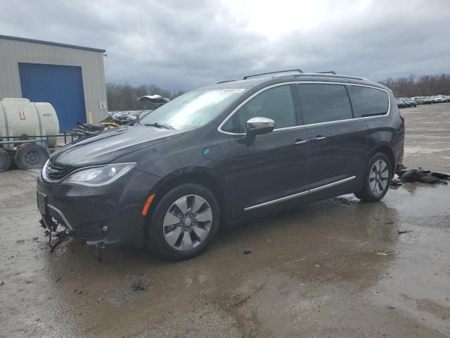 CHRYSLER-PACIFICA-2C4RC1N73JR145177