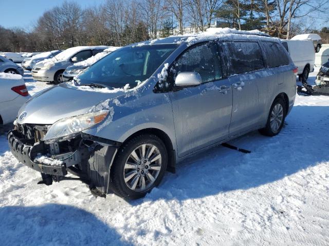 2013 Toyota Sienna LE