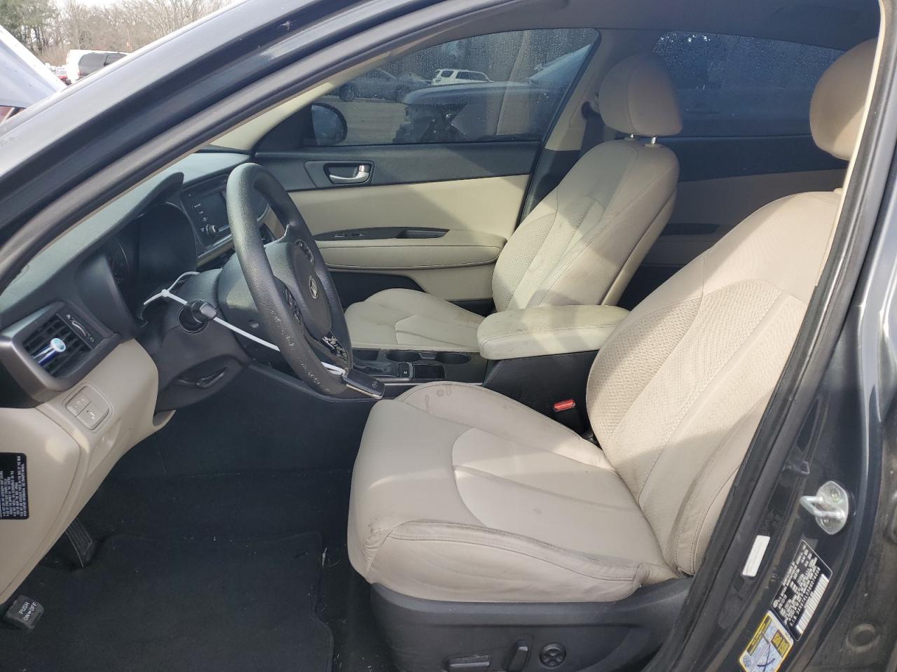5XXGT4L35GG074008 2016 Kia Optima Lx