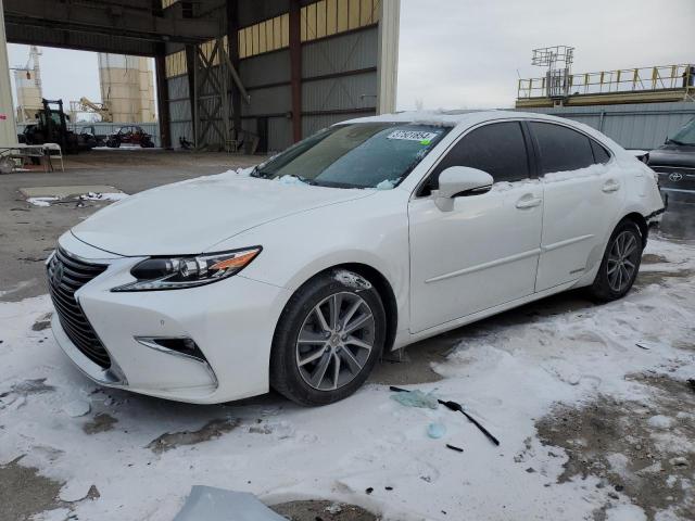 2016 Lexus ES 300h 