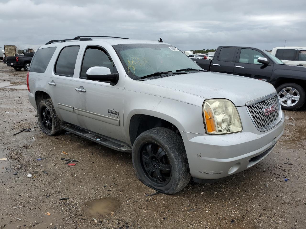 1GKS1CE07CR200412 2012 GMC Yukon Slt